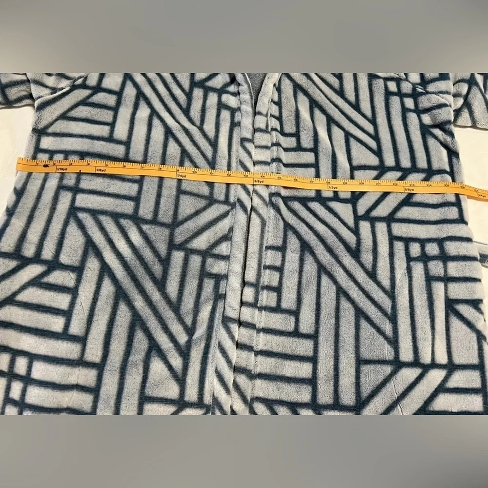 Vera Bradley Plush Fleece Robe S/M~ Warm And Cozy~ Blue Gray. - Picture 7 of 9